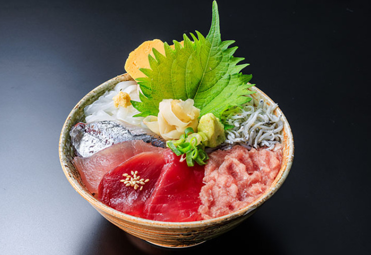 海鮮丼
