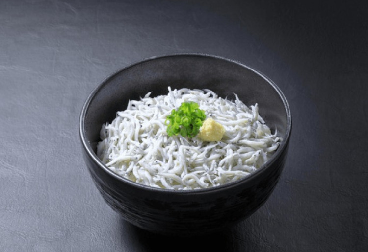 【駿河湾産】ミニ 釜揚げしらす丼