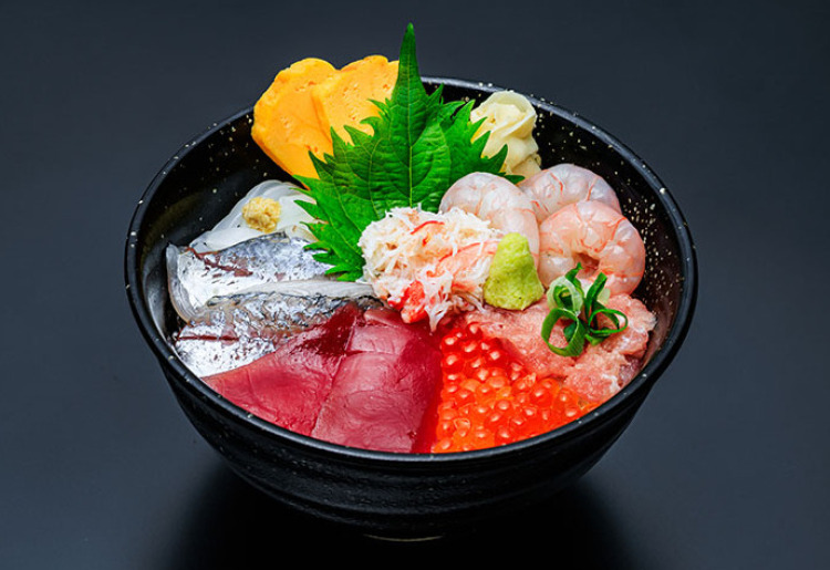 よくばり海鮮丼